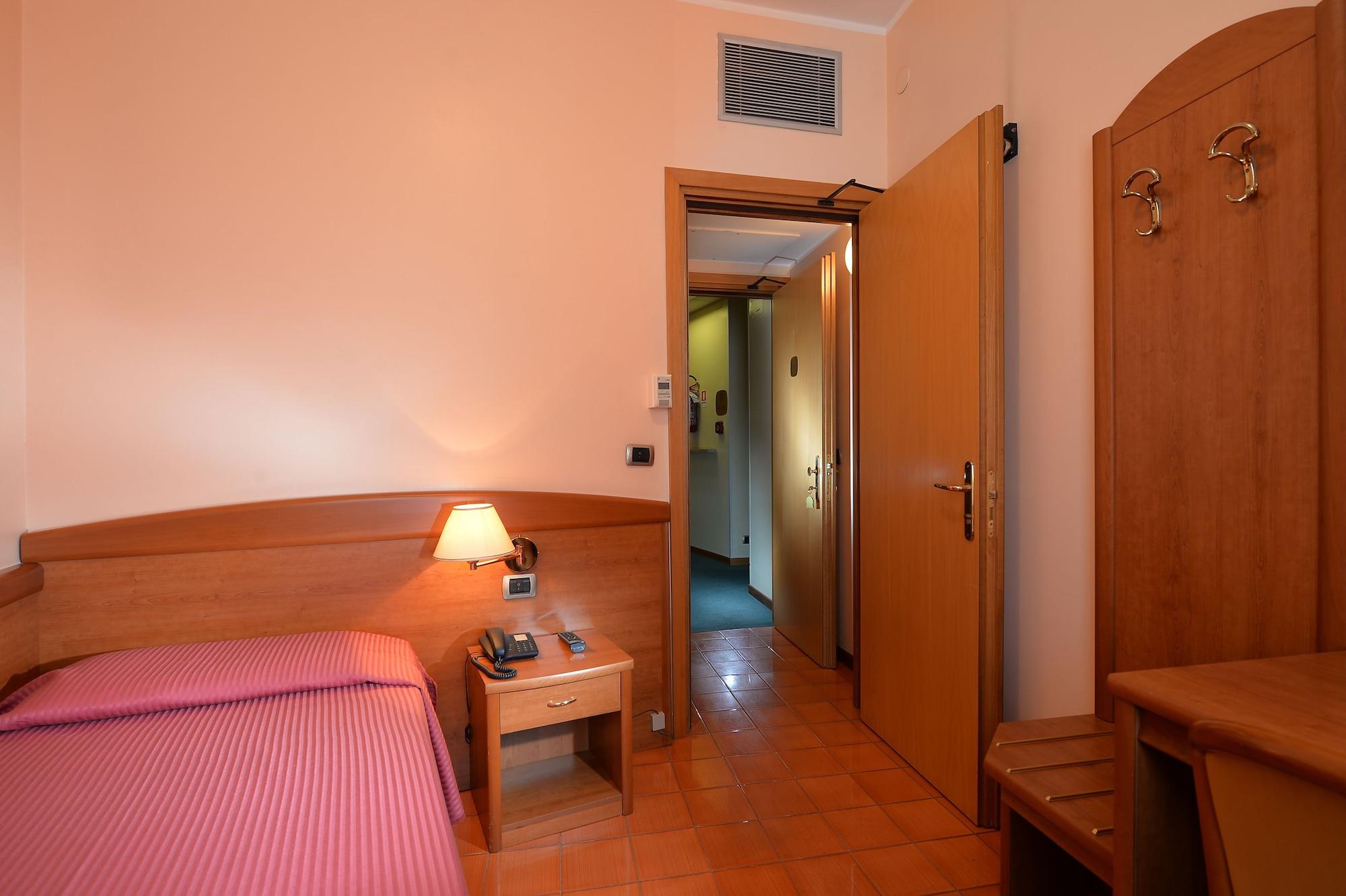 Siena Hotel 2*
